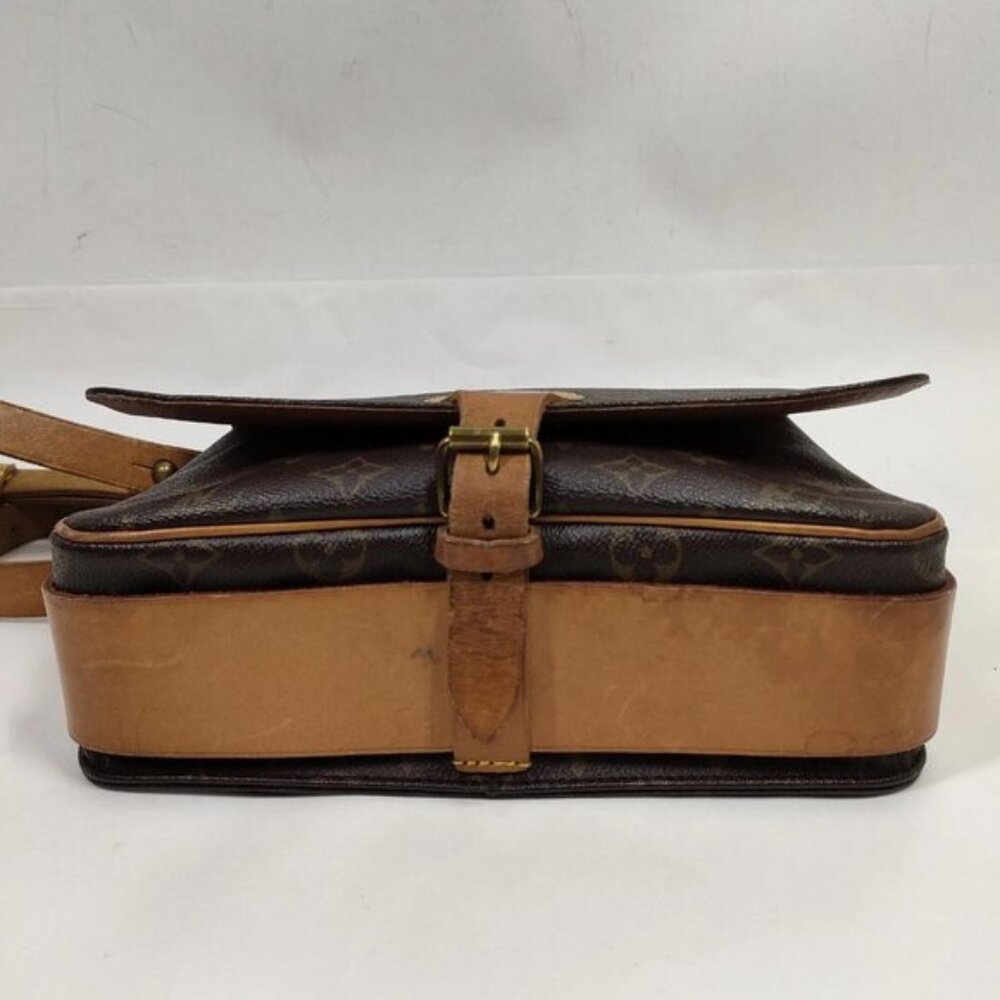 Authentic Louis Vuitton Cartouchiere GM Monogram Crossbody Bag LC0-031826 - Picture 5 of 9